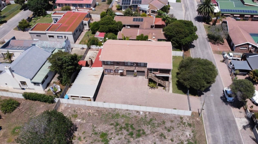 8 Bedroom Property for Sale in Hartenbos Central Western Cape